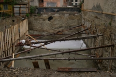 Објект: Заштита на градежна јама / Инвеститор: Приватен / Година: 2004 / Локација: Скопје /